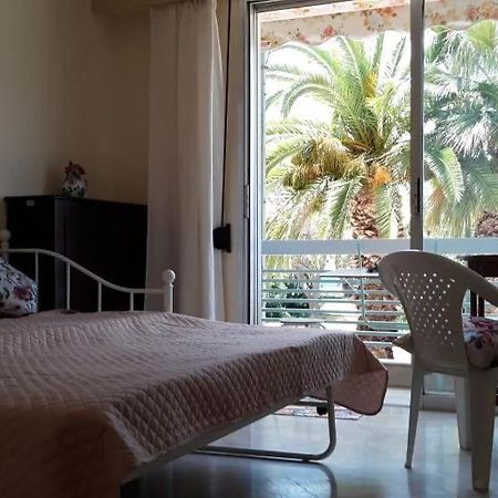 Centre Of Loutraki With Sea View Apartment Екстериор снимка