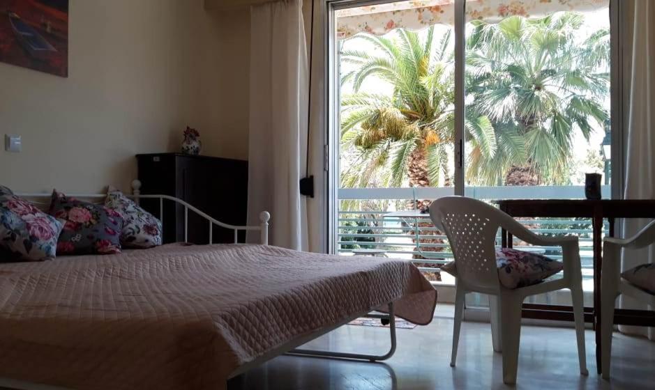 Centre Of Loutraki With Sea View Apartment Екстериор снимка